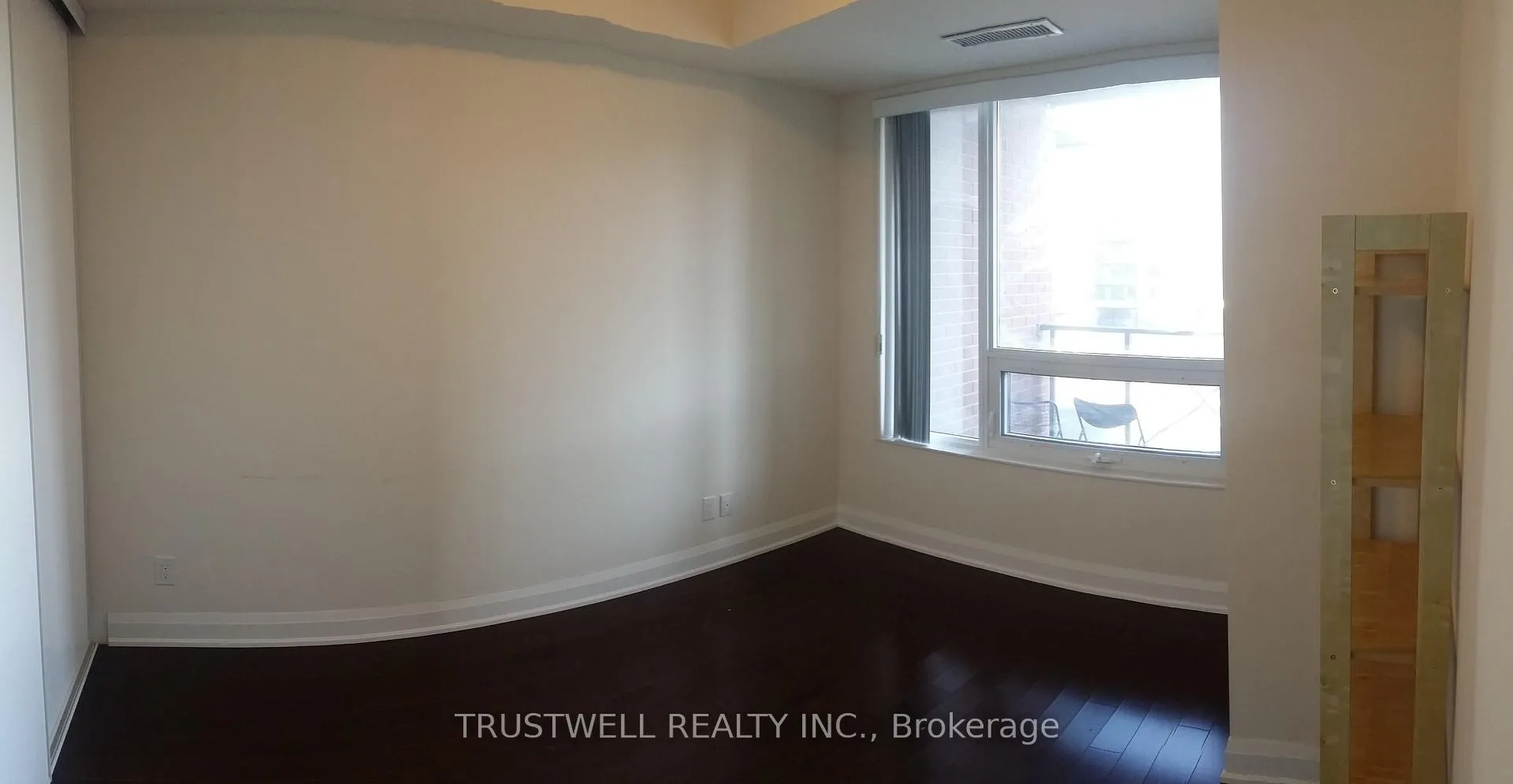 Photo 4 of Unit 506, 8228 Birchmount Road, Markham, Unionville — HOMEH