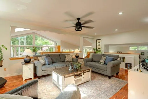 Photo 11 of 69 Longwood Drive, Waterloo — HOMEH