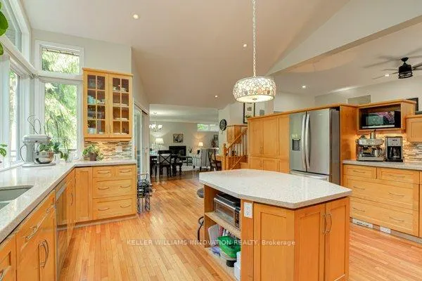 Photo 14 of 69 Longwood Drive, Waterloo — HOMEH