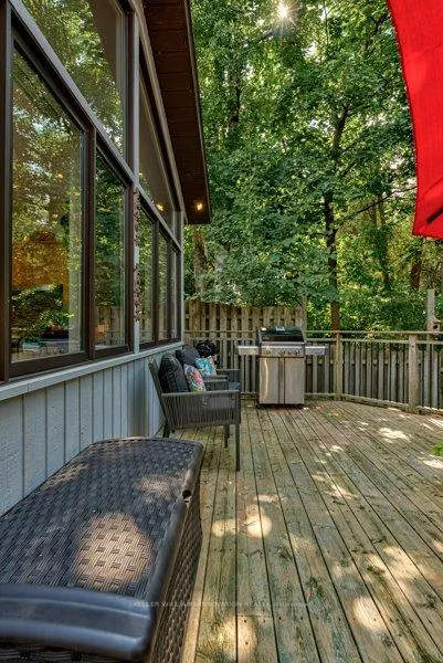 Photo 33 of 69 Longwood Drive, Waterloo — HOMEH