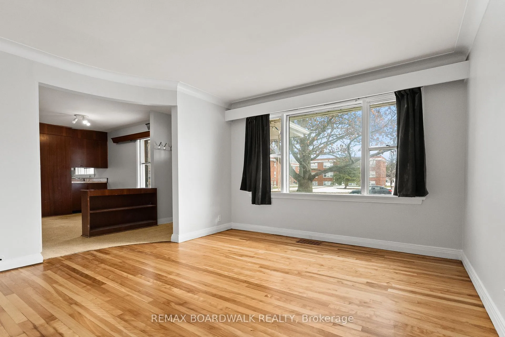 Photo 8 of 1610 Alta Vista Drive, Ottawa, Riverview Park — HOMEH