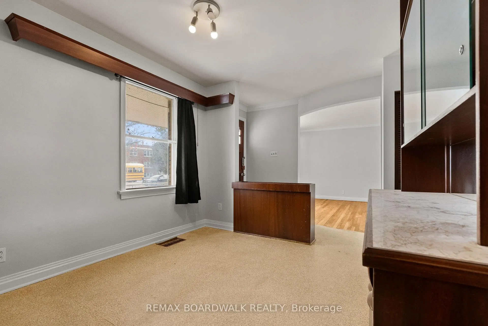 Photo 14 of 1610 Alta Vista Drive, Ottawa, Riverview Park — HOMEH