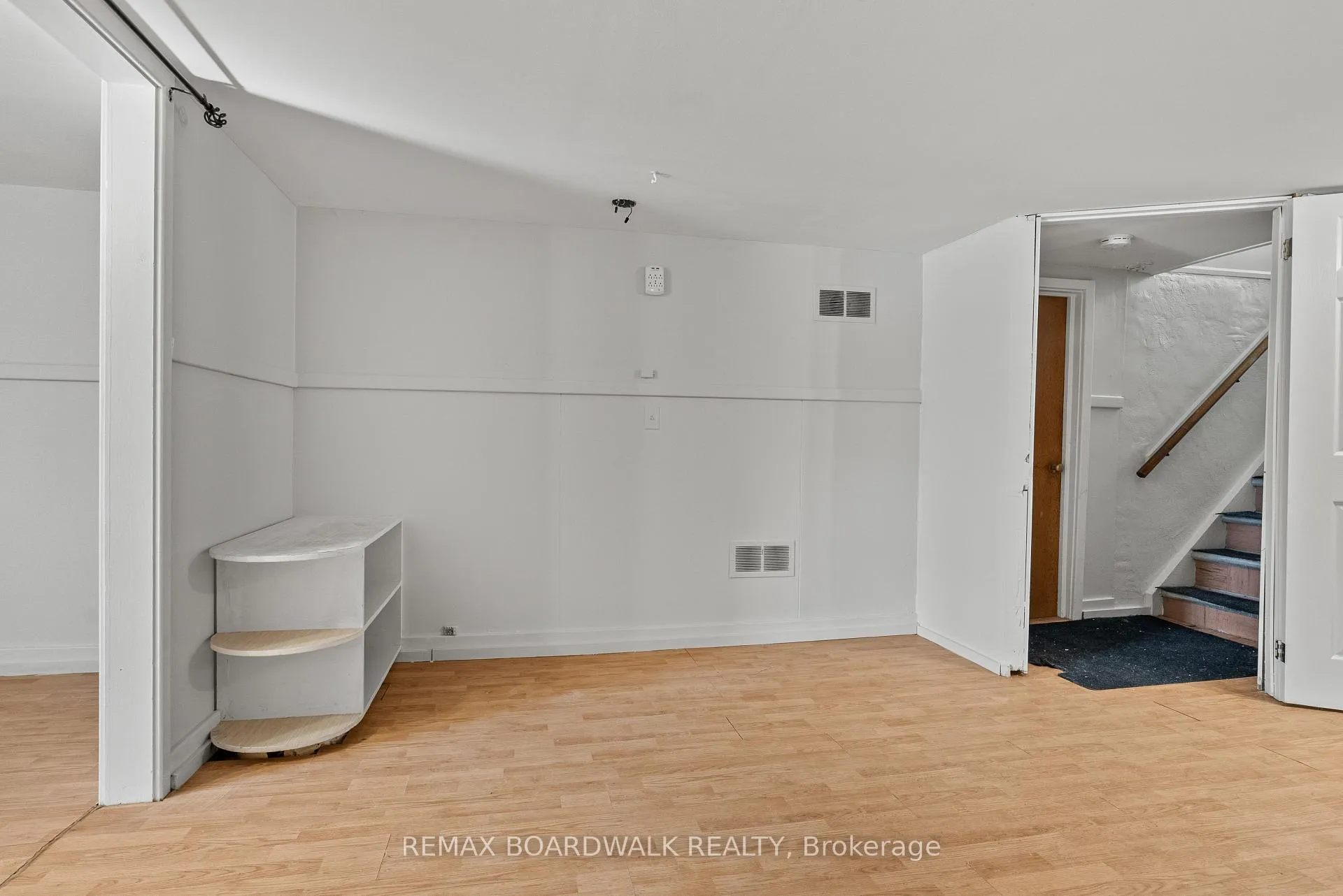 Photo 19 of 1610 Alta Vista Drive, Ottawa, Riverview Park — HOMEH