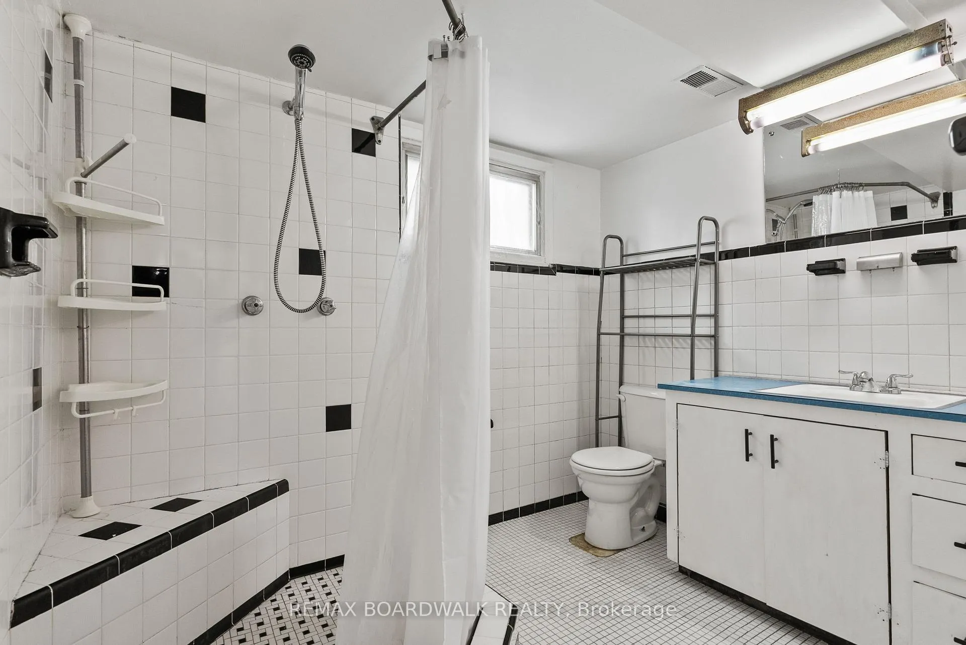 Photo 23 of 1610 Alta Vista Drive, Ottawa, Riverview Park — HOMEH