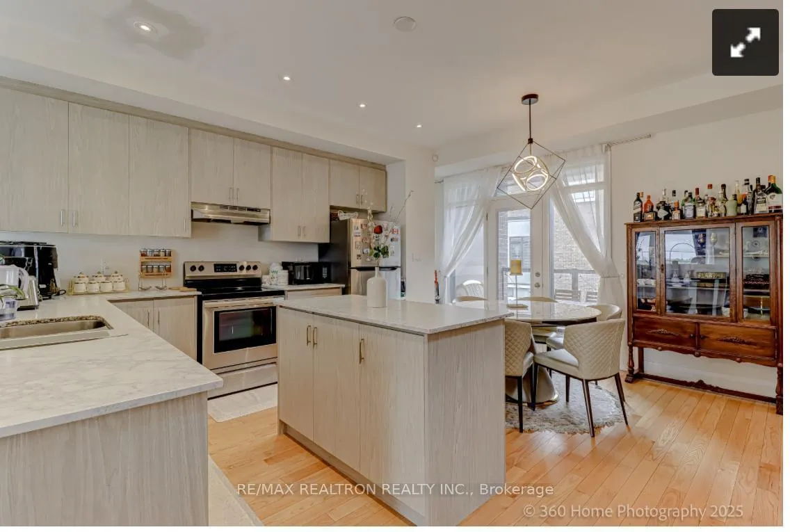 Photo 2 of 186 Moneypenny Place, Vaughan, Beverley Glen — HOMEH