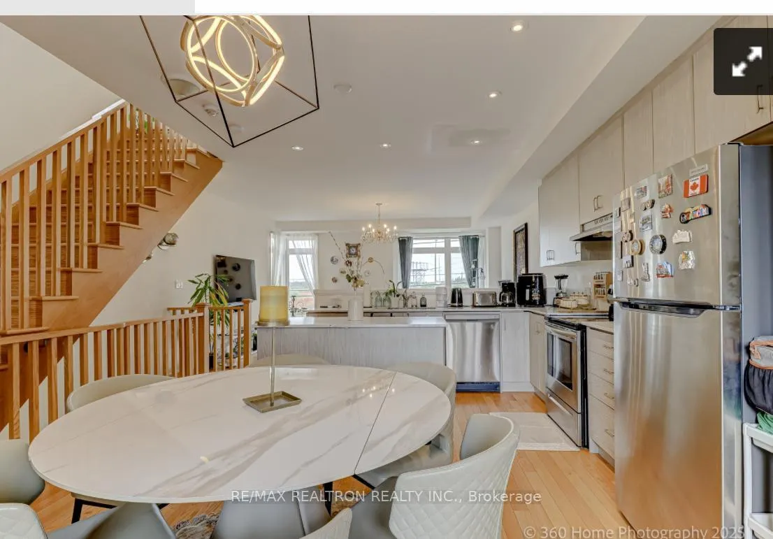 Photo 7 of 186 Moneypenny Place, Vaughan, Beverley Glen — HOMEH