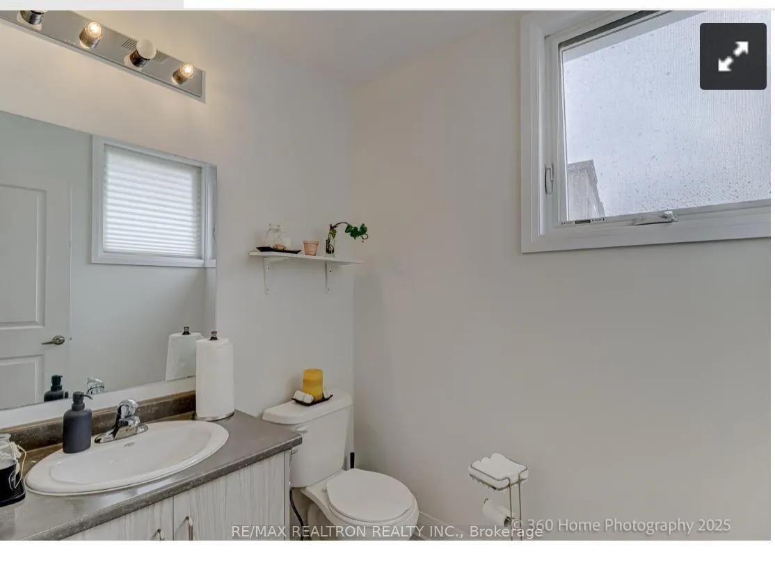 Photo 8 of 186 Moneypenny Place, Vaughan, Beverley Glen — HOMEH