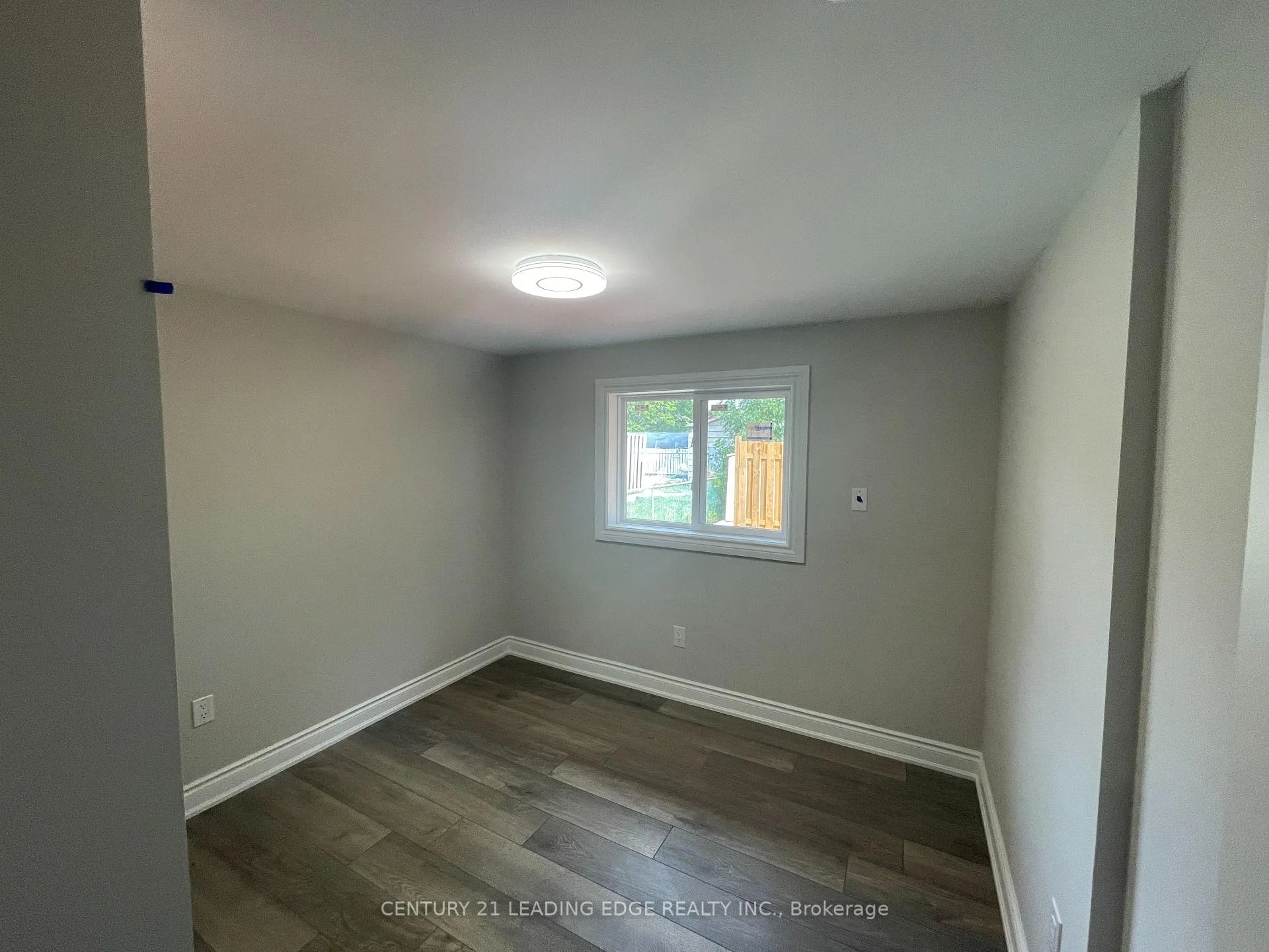 Photo 3 of Unit Side, 314 Grove Street, Barrie, Grove East — HOMEH