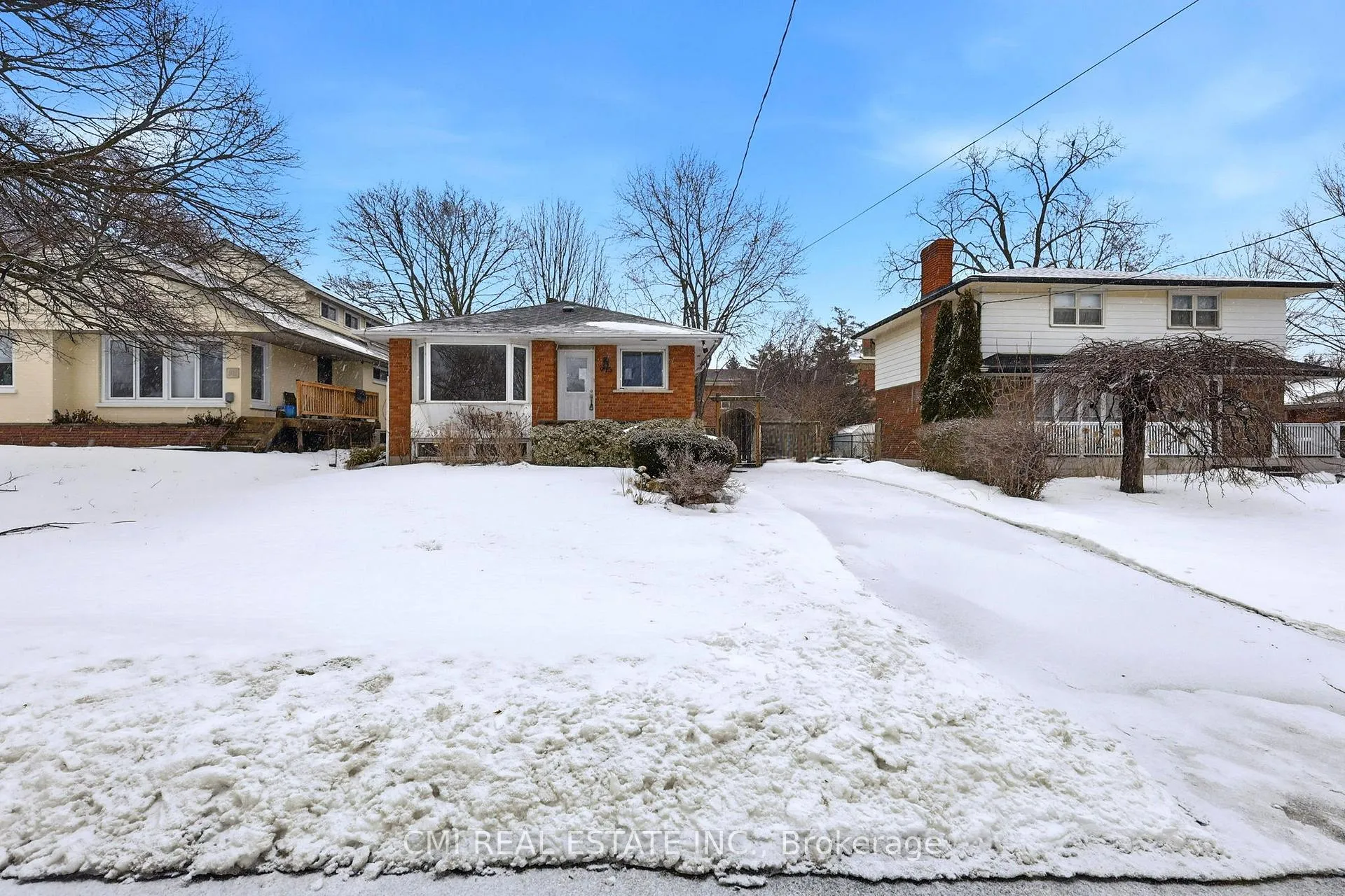 Photo 22 of 913 King Street, Whitby, Downtown Whitby — HOMEH