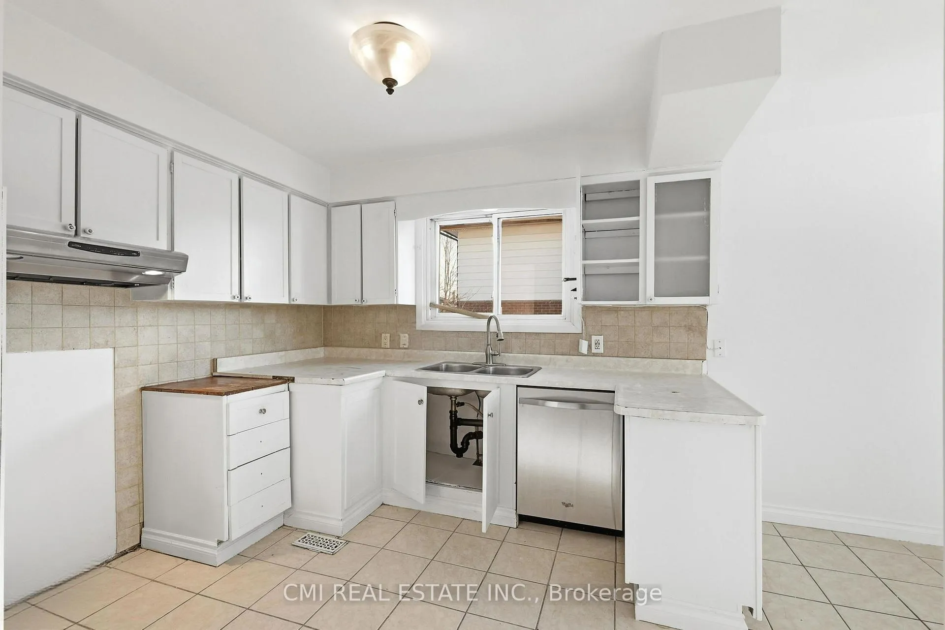 Photo 30 of 913 King Street, Whitby, Downtown Whitby — HOMEH