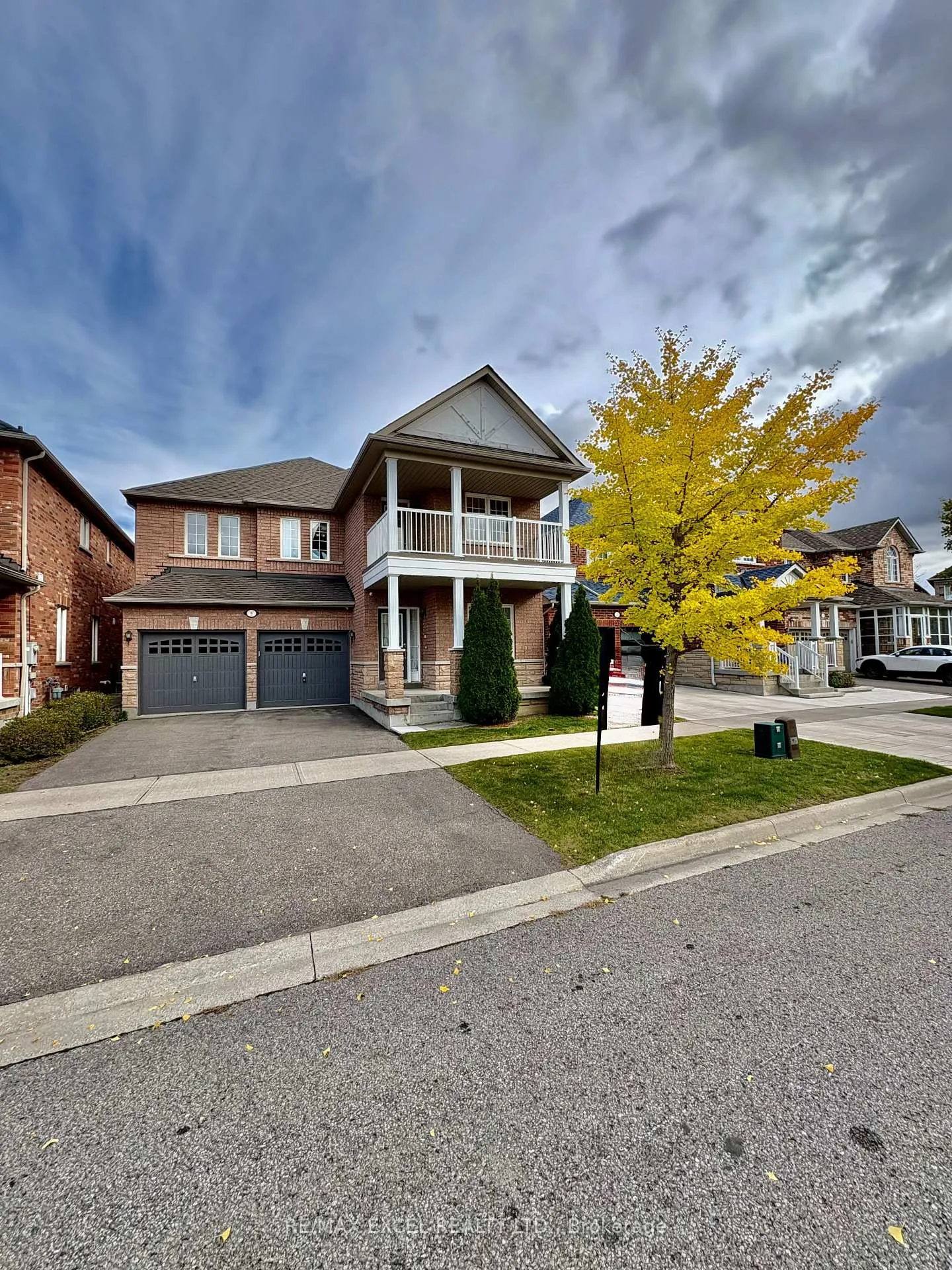 Photo 1 of 9 Outerbrook Road, Markham, Greensborough — HOMEH