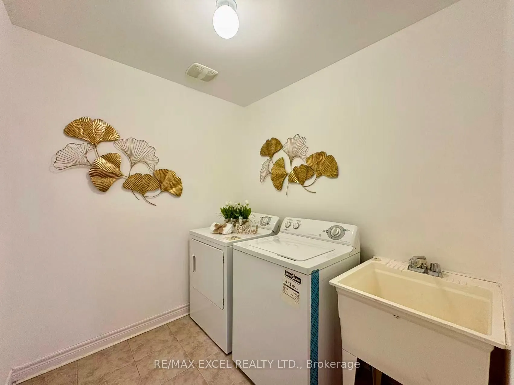 Photo 9 of 9 Outerbrook Road, Markham, Greensborough — HOMEH