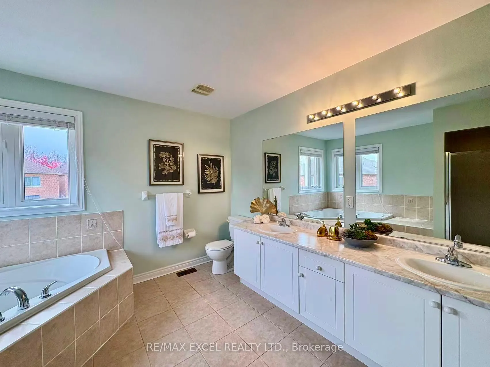 Photo 33 of 9 Outerbrook Road, Markham, Greensborough — HOMEH