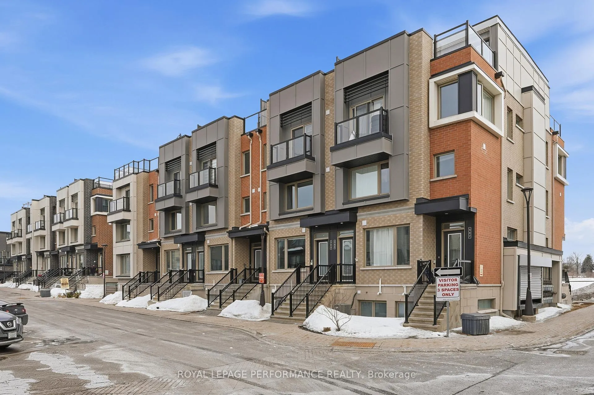 Photo 2 of 583 Ozawa Private, Ottawa, CFB Rockcliffe and Area — HOMEH