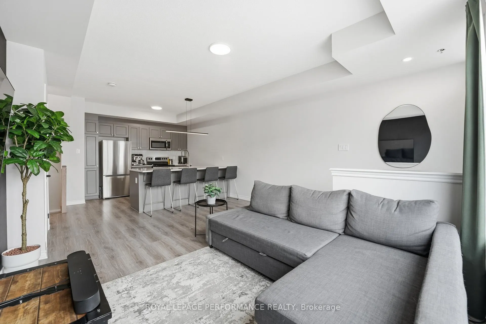 Photo 9 of 583 Ozawa Private, Ottawa, CFB Rockcliffe and Area — HOMEH