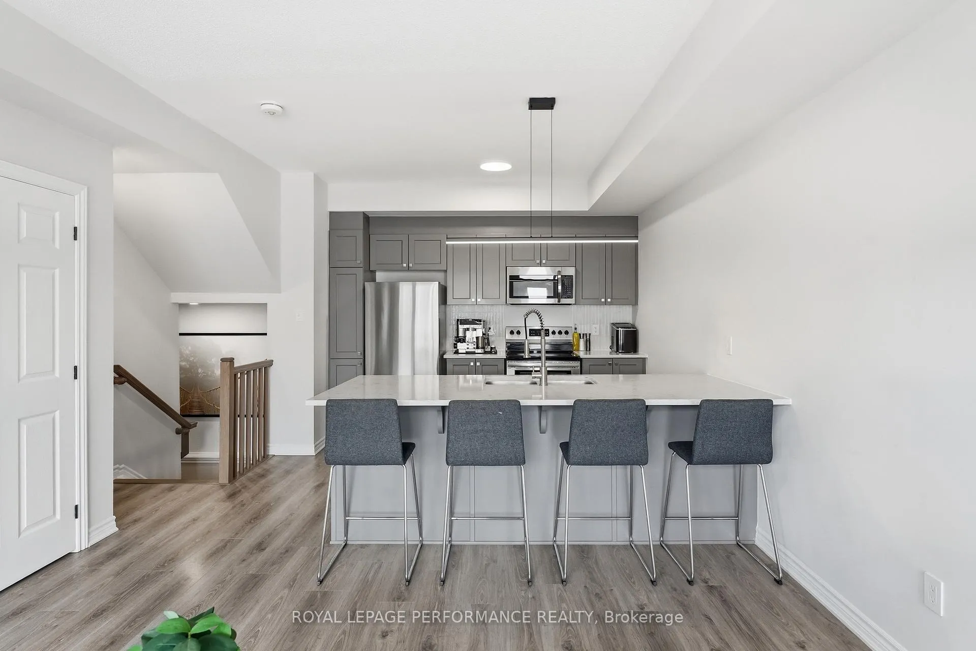 Photo 10 of 583 Ozawa Private, Ottawa, CFB Rockcliffe and Area — HOMEH