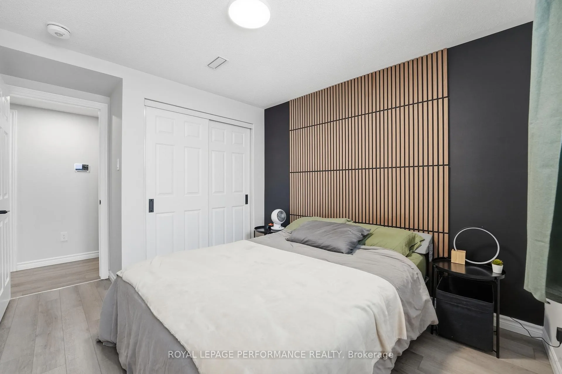 Photo 16 of 583 Ozawa Private, Ottawa, CFB Rockcliffe and Area — HOMEH