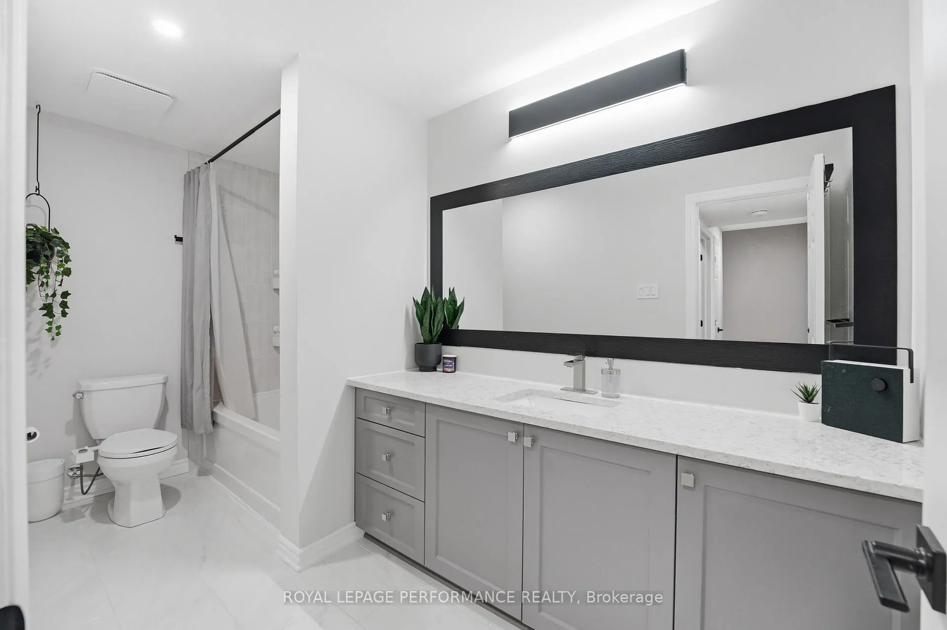 Photo 19 of 583 Ozawa Private, Ottawa, CFB Rockcliffe and Area — HOMEH