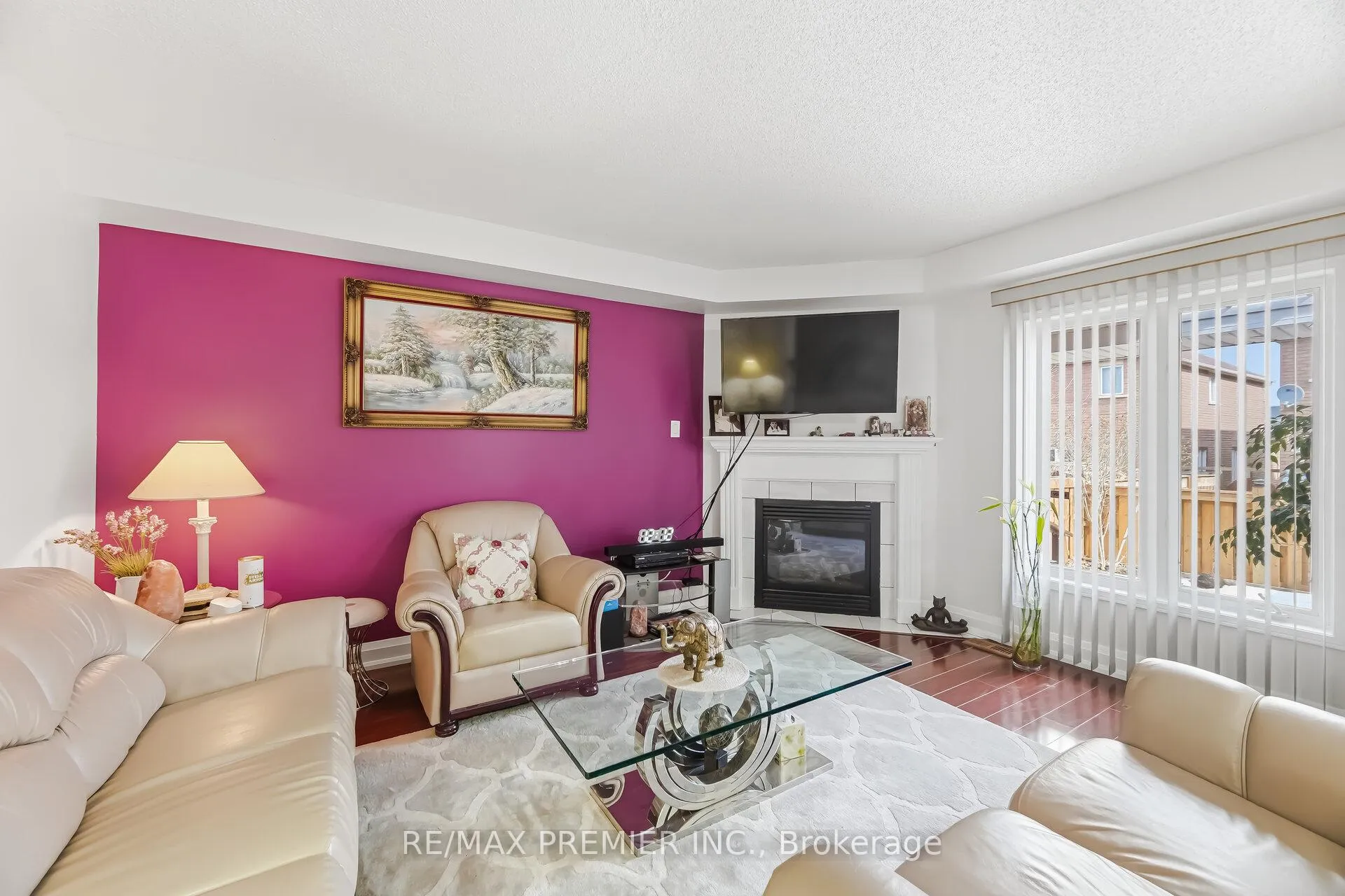 Photo 15 of 94 Apollo Road, Markham, Middlefield — HOMEH