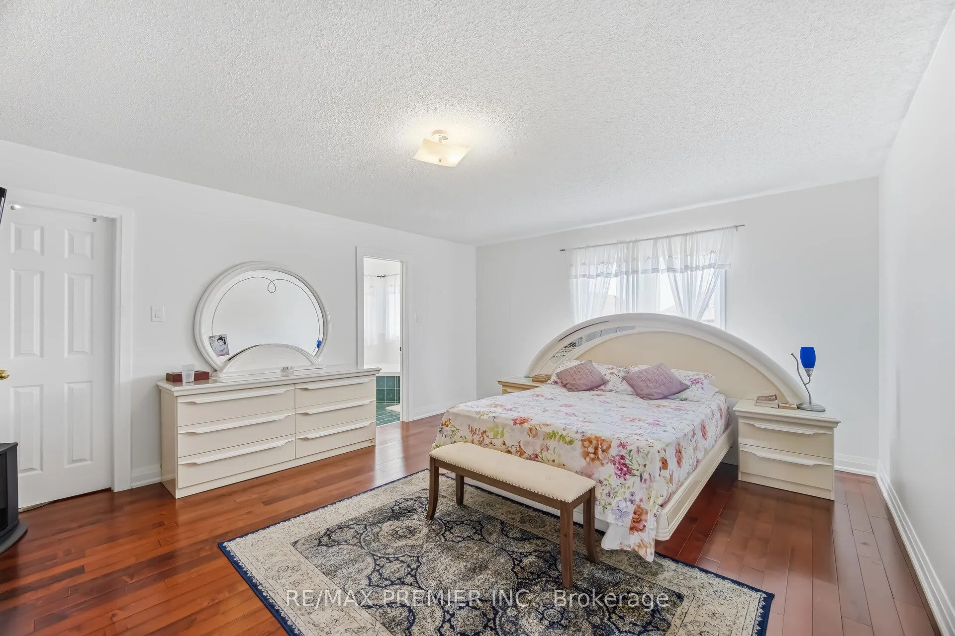 Photo 21 of 94 Apollo Road, Markham, Middlefield — HOMEH