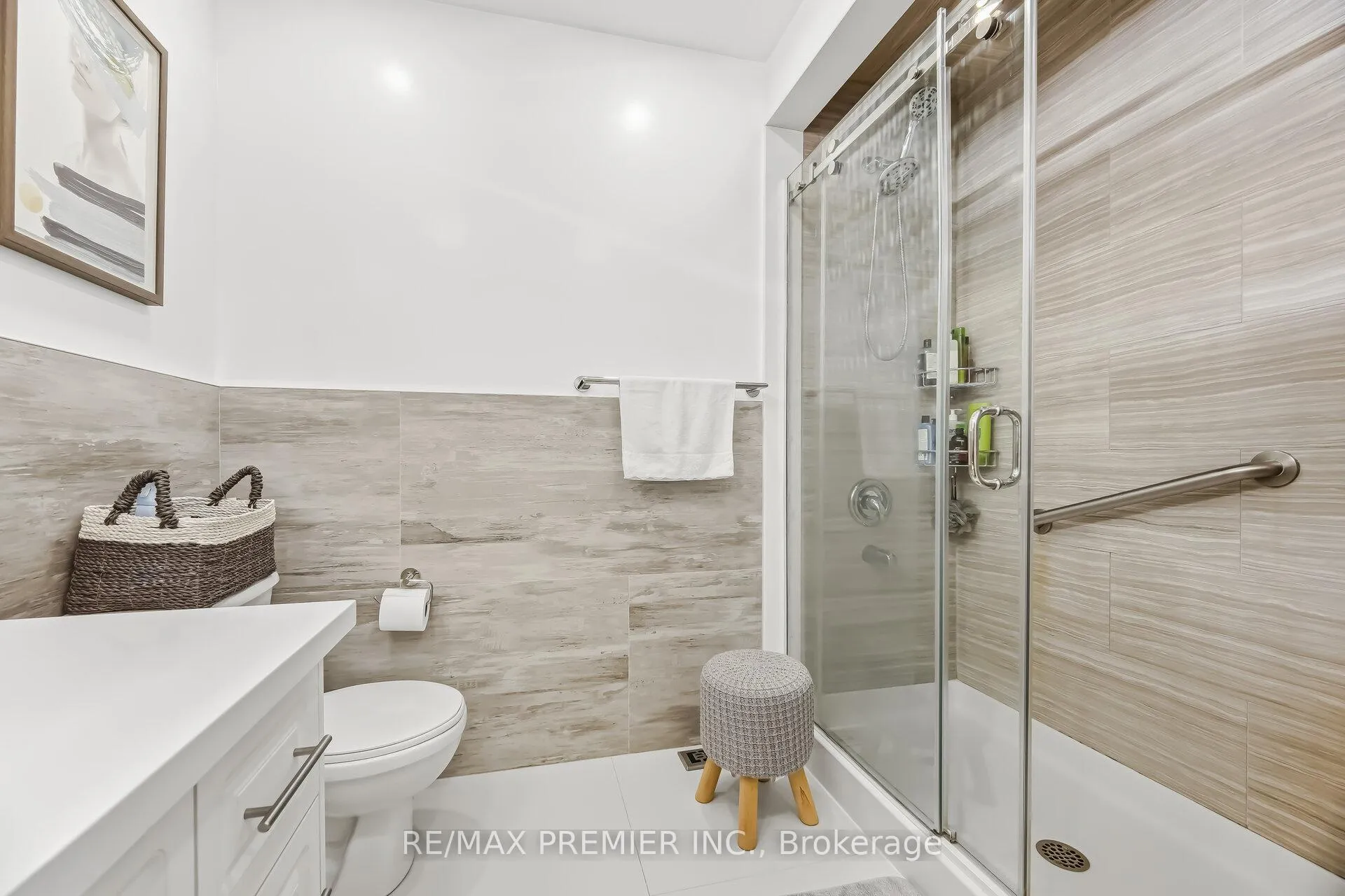 Photo 29 of 94 Apollo Road, Markham, Middlefield — HOMEH