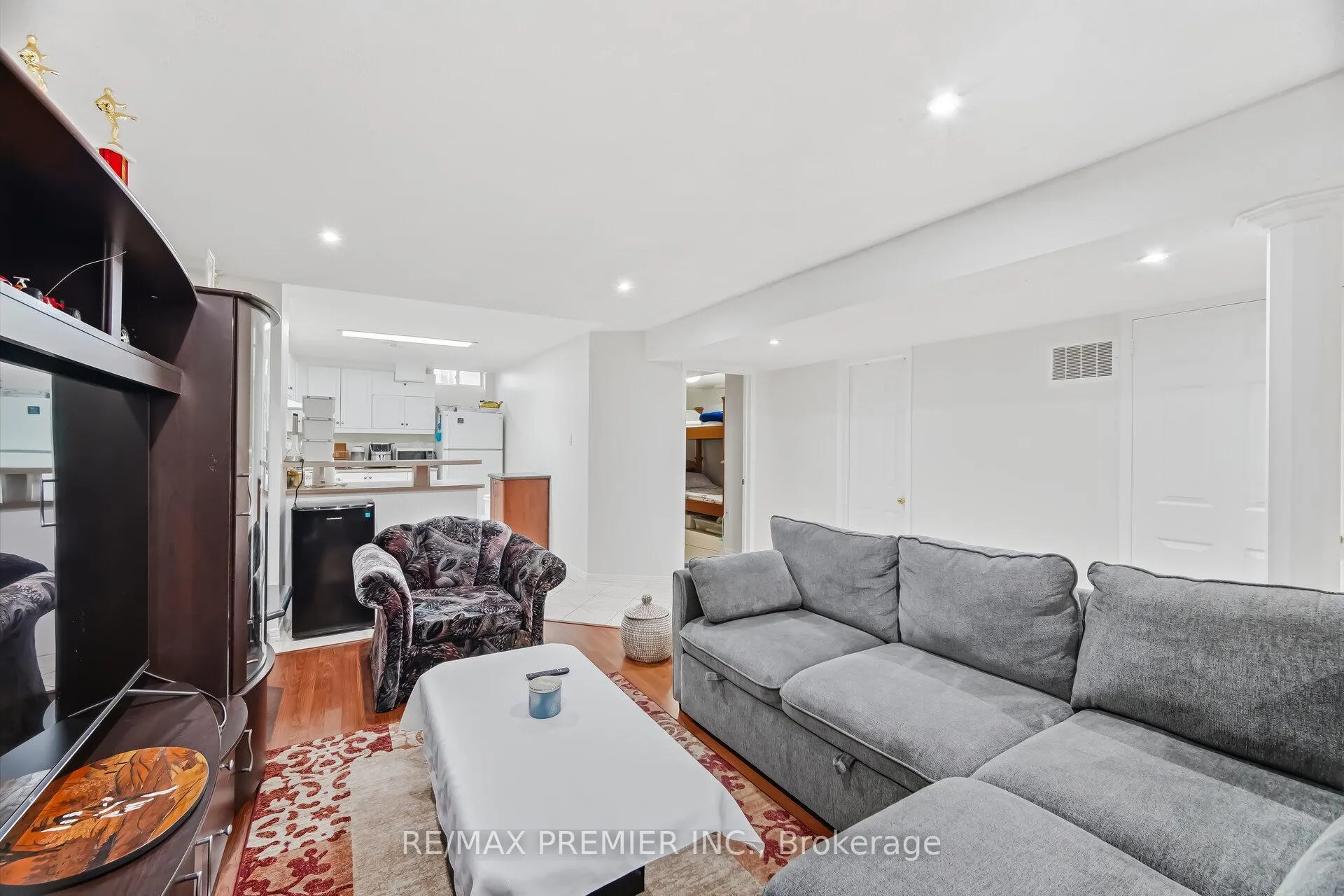 Photo 34 of 94 Apollo Road, Markham, Middlefield — HOMEH