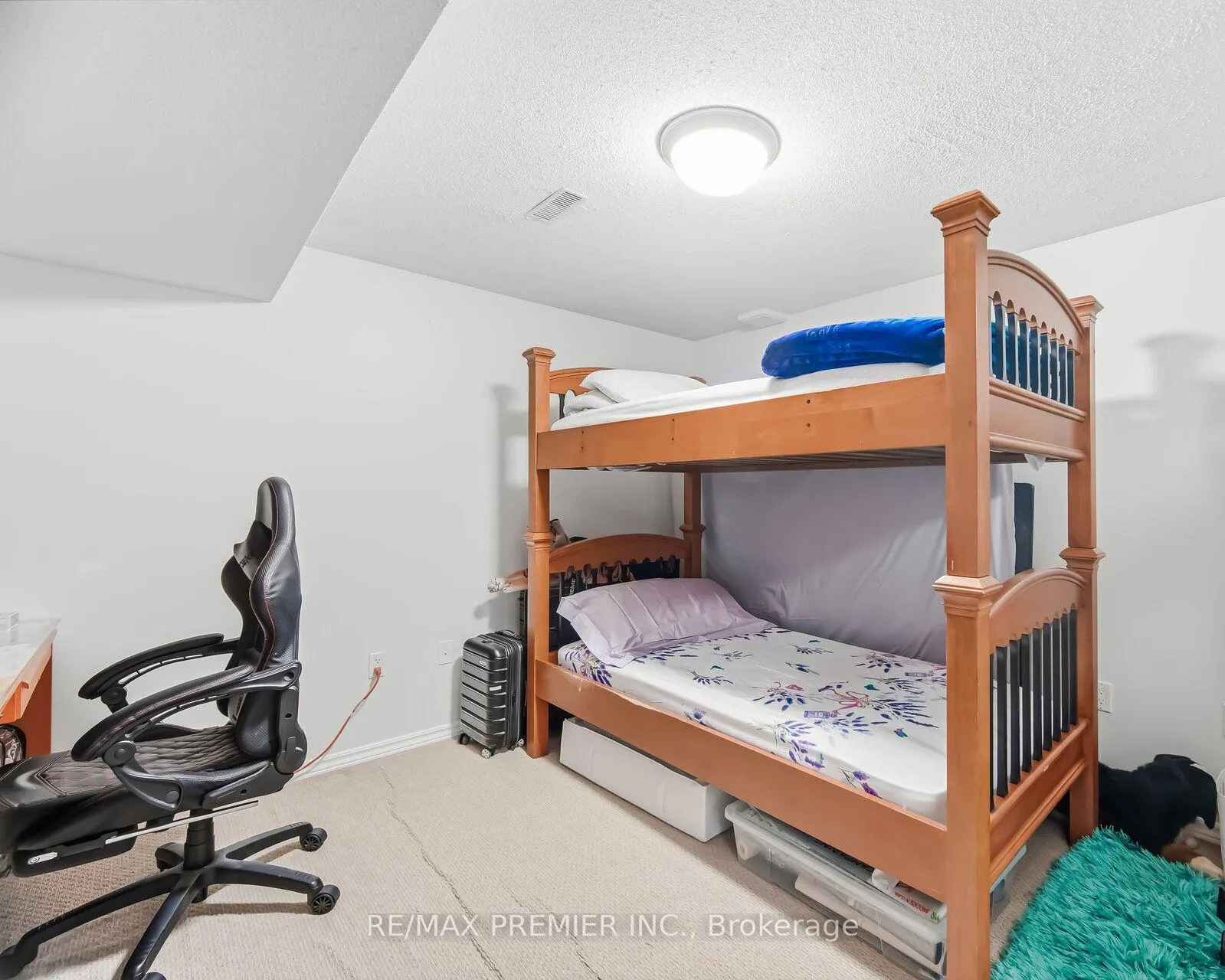 Photo 37 of 94 Apollo Road, Markham, Middlefield — HOMEH