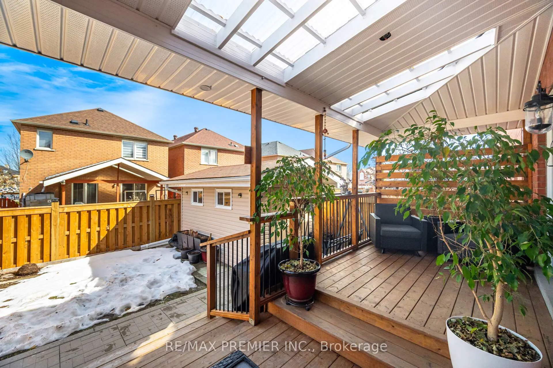 Photo 43 of 94 Apollo Road, Markham, Middlefield — HOMEH