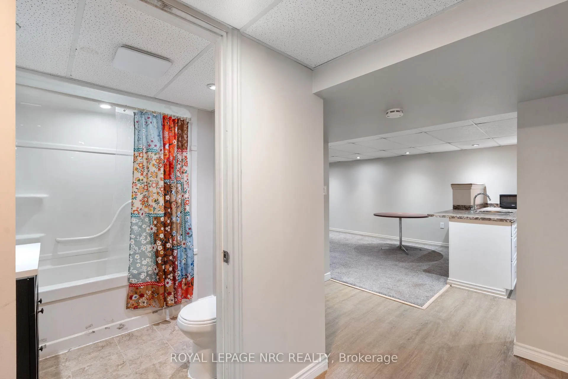 Photo 14 of Unit LOWER, 11 Broadmore Avenue, St. Catharines, Carlton/Bunting — HOMEH