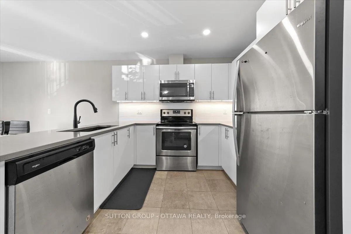 Photo 6 of Unit 4, 360 Tribeca Private, Ottawa, Barrhaven - Longfields — HOMEH