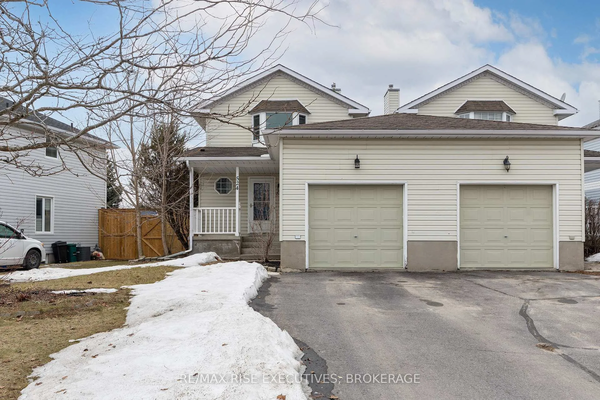 Photo 2 of 524 Grandtrunk Avenue, Kingston, East Gardiners Rd — HOMEH