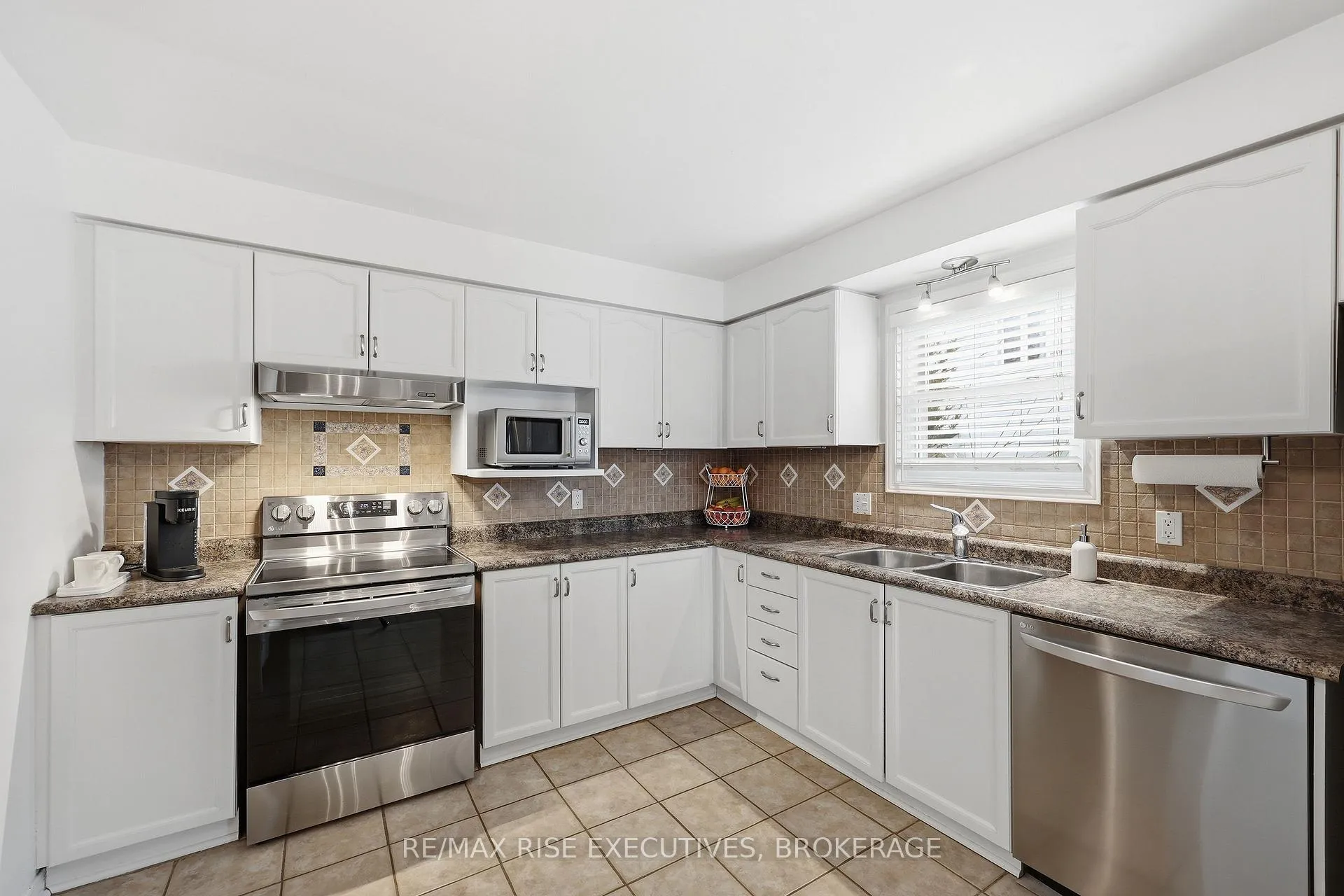 Photo 15 of 524 Grandtrunk Avenue, Kingston, East Gardiners Rd — HOMEH