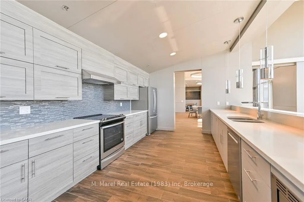 Photo 21 of Unit 905, 2081 Fairview Street, Burlington, Freeman — HOMEH