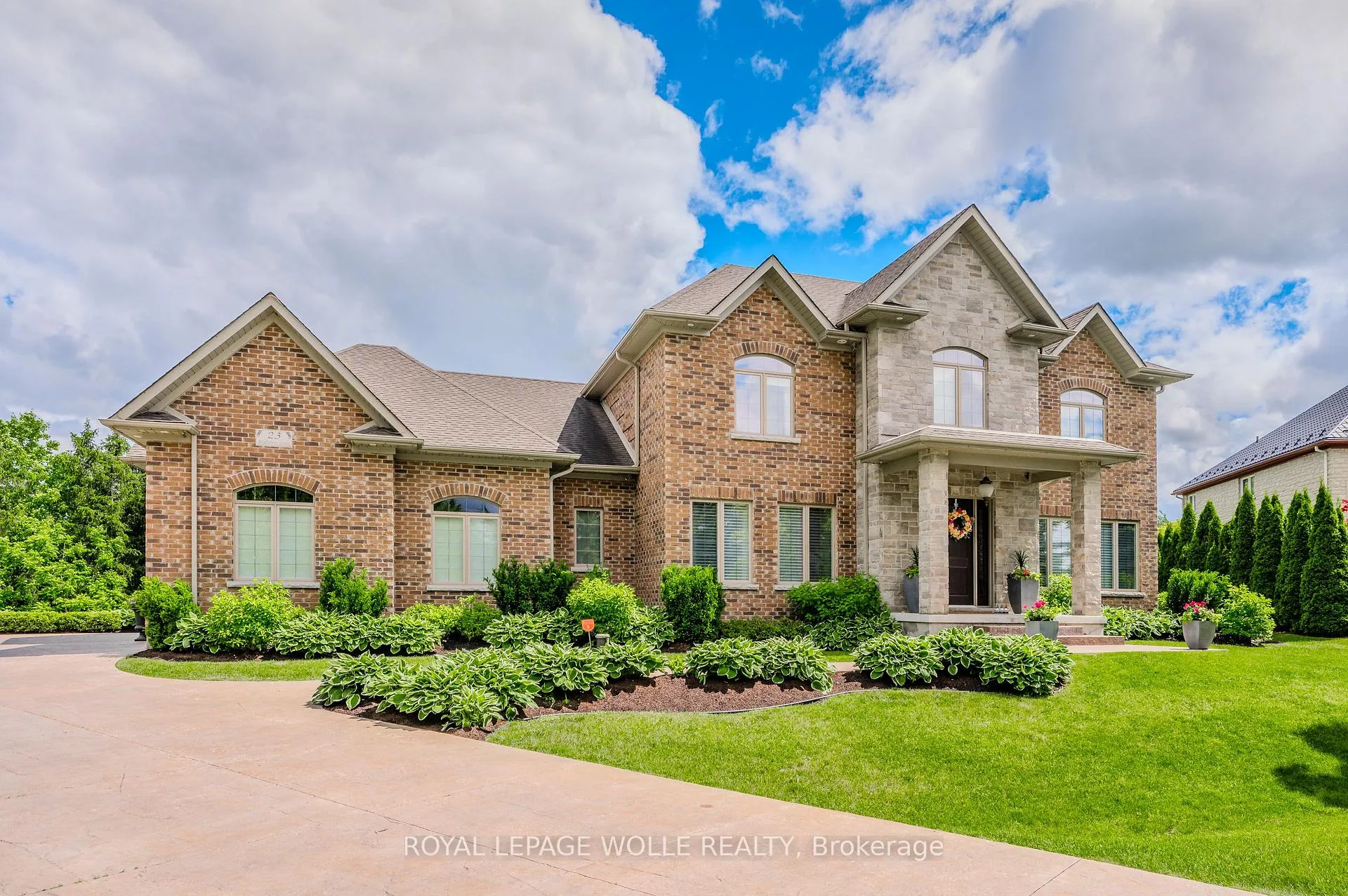 Front of 23 Highgrove Court
