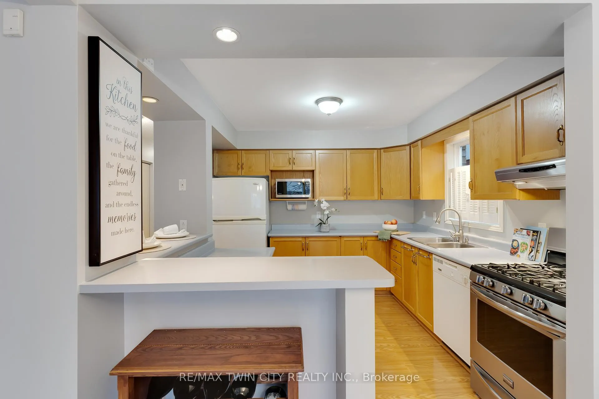 Photo 12 of 599 Canso Place, Waterloo — HOMEH