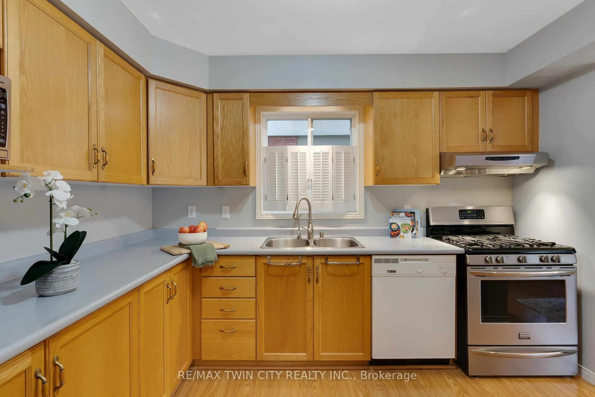Photo 14 of 599 Canso Place, Waterloo — HOMEH