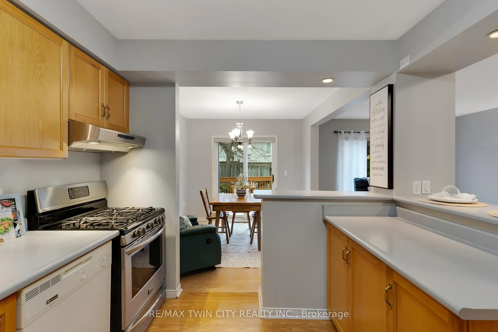 Photo 15 of 599 Canso Place, Waterloo — HOMEH