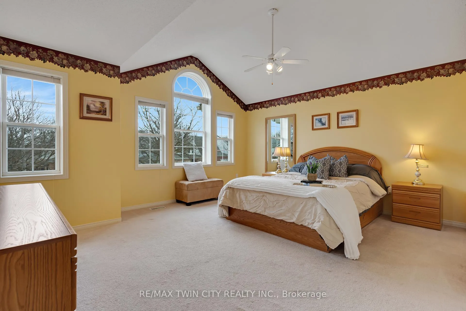 Photo 17 of 599 Canso Place, Waterloo — HOMEH