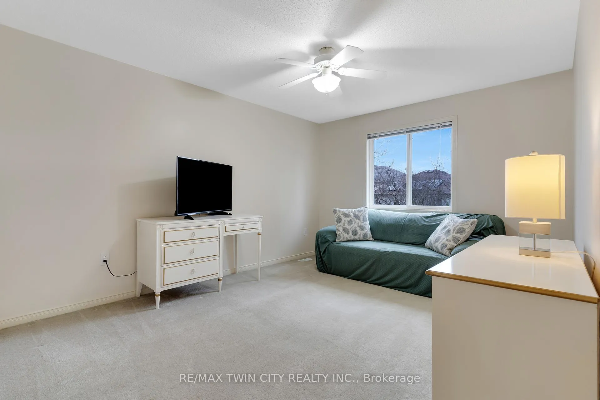 Photo 23 of 599 Canso Place, Waterloo — HOMEH