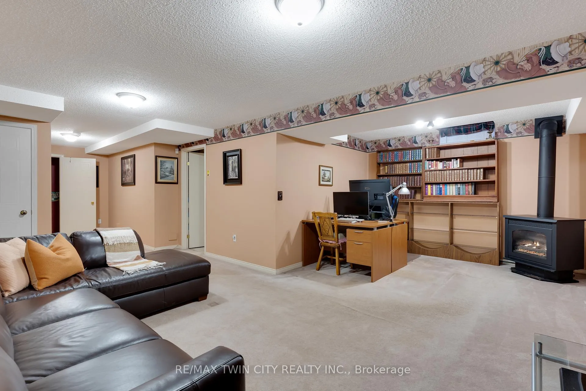 Photo 30 of 599 Canso Place, Waterloo — HOMEH