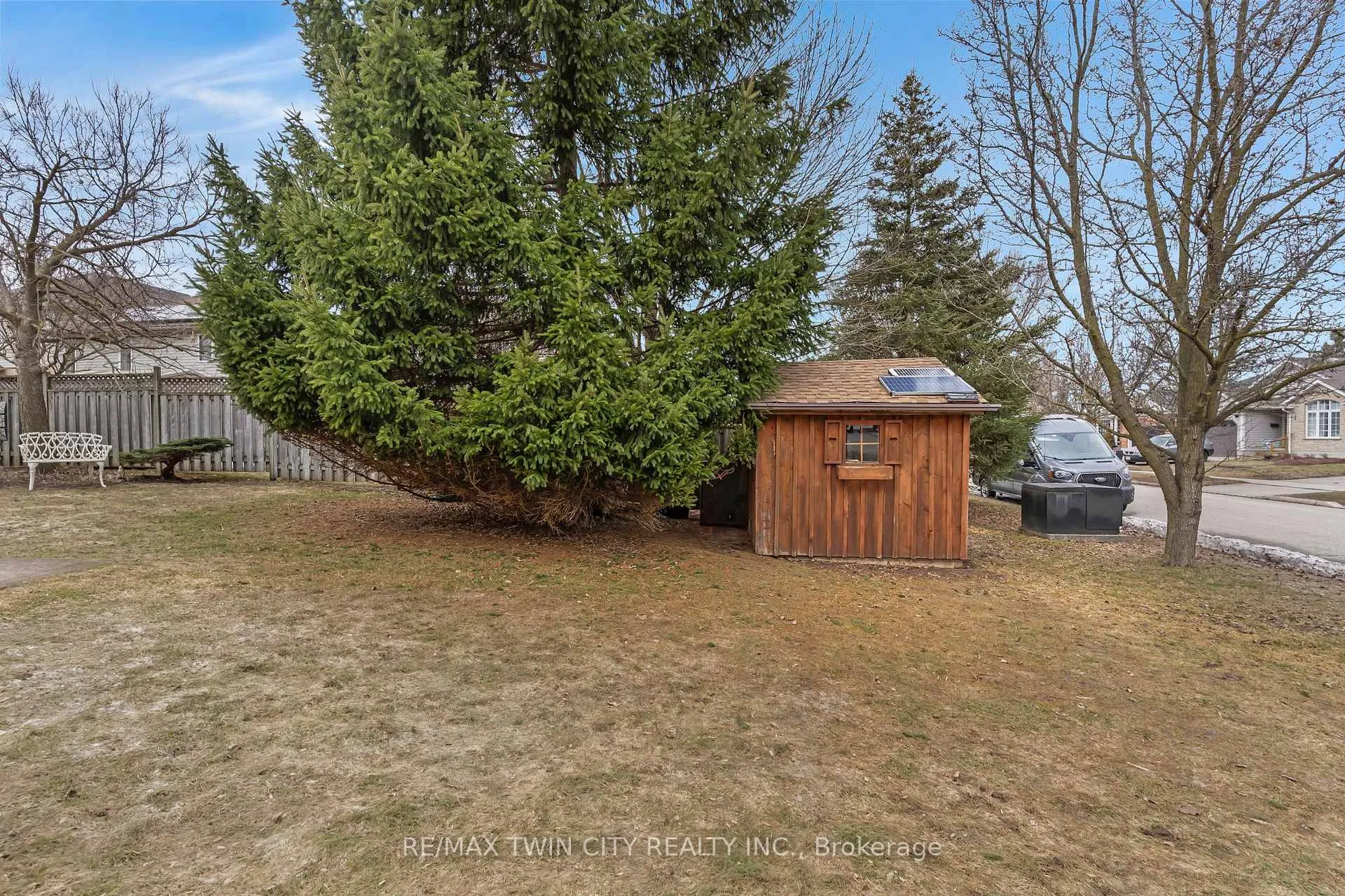 Photo 40 of 599 Canso Place, Waterloo — HOMEH
