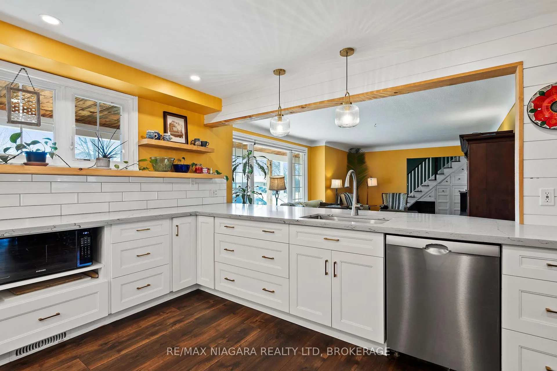 Photo 6 of 267 Vansickle Road, St. Catharines, Rykert/Vansickle — HOMEH