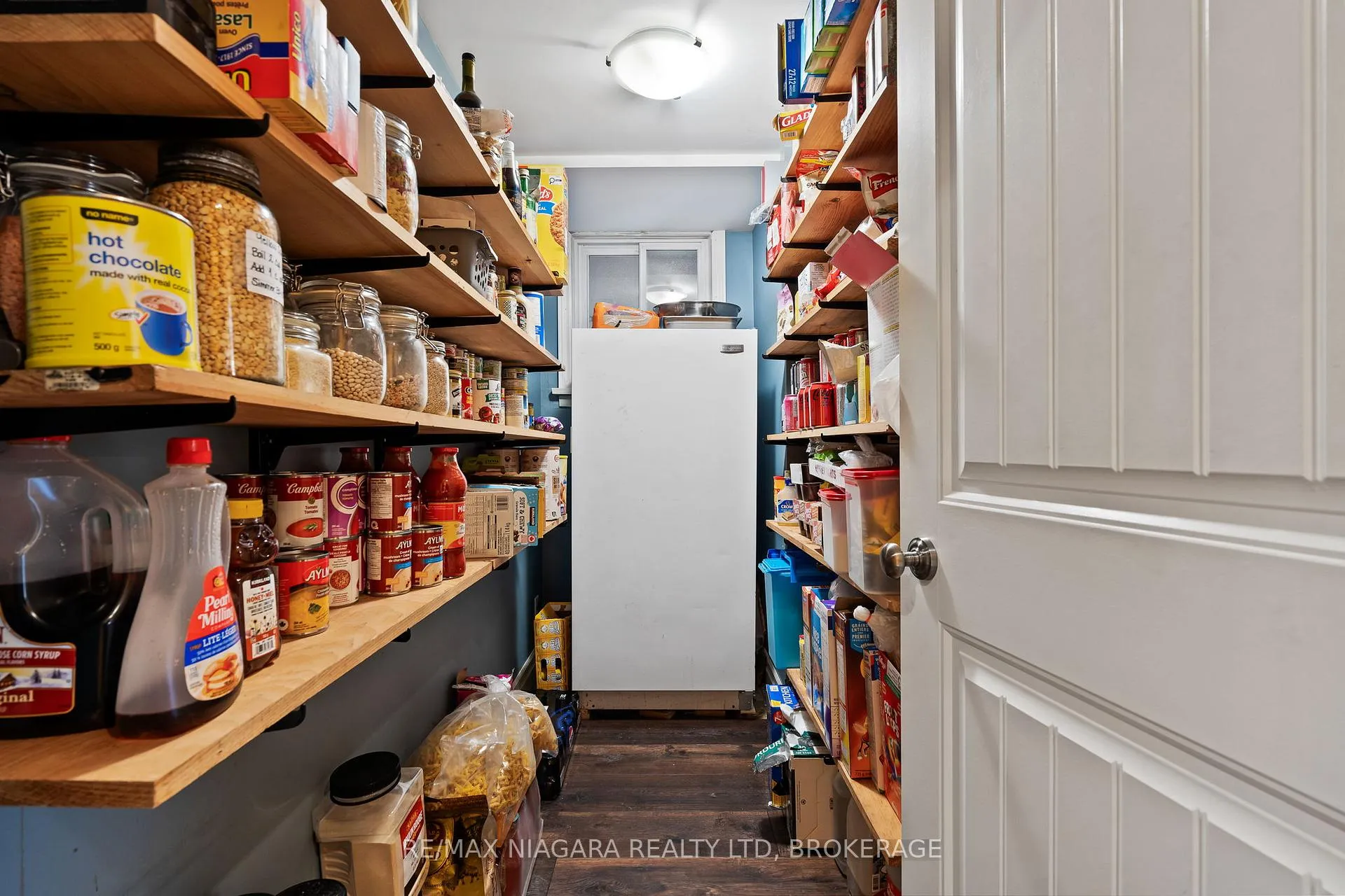 Photo 9 of 267 Vansickle Road, St. Catharines, Rykert/Vansickle — HOMEH