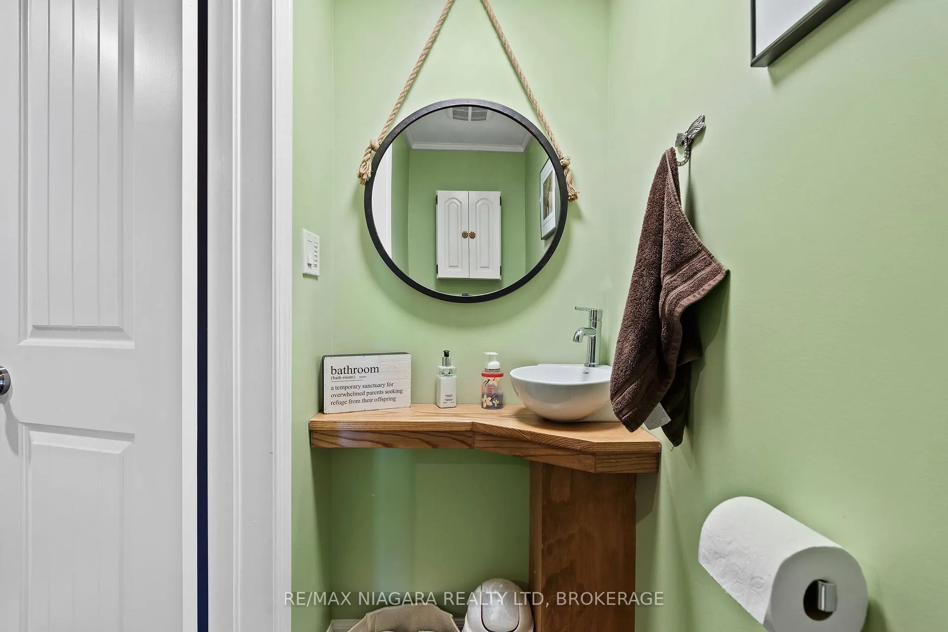Photo 14 of 267 Vansickle Road, St. Catharines, Rykert/Vansickle — HOMEH