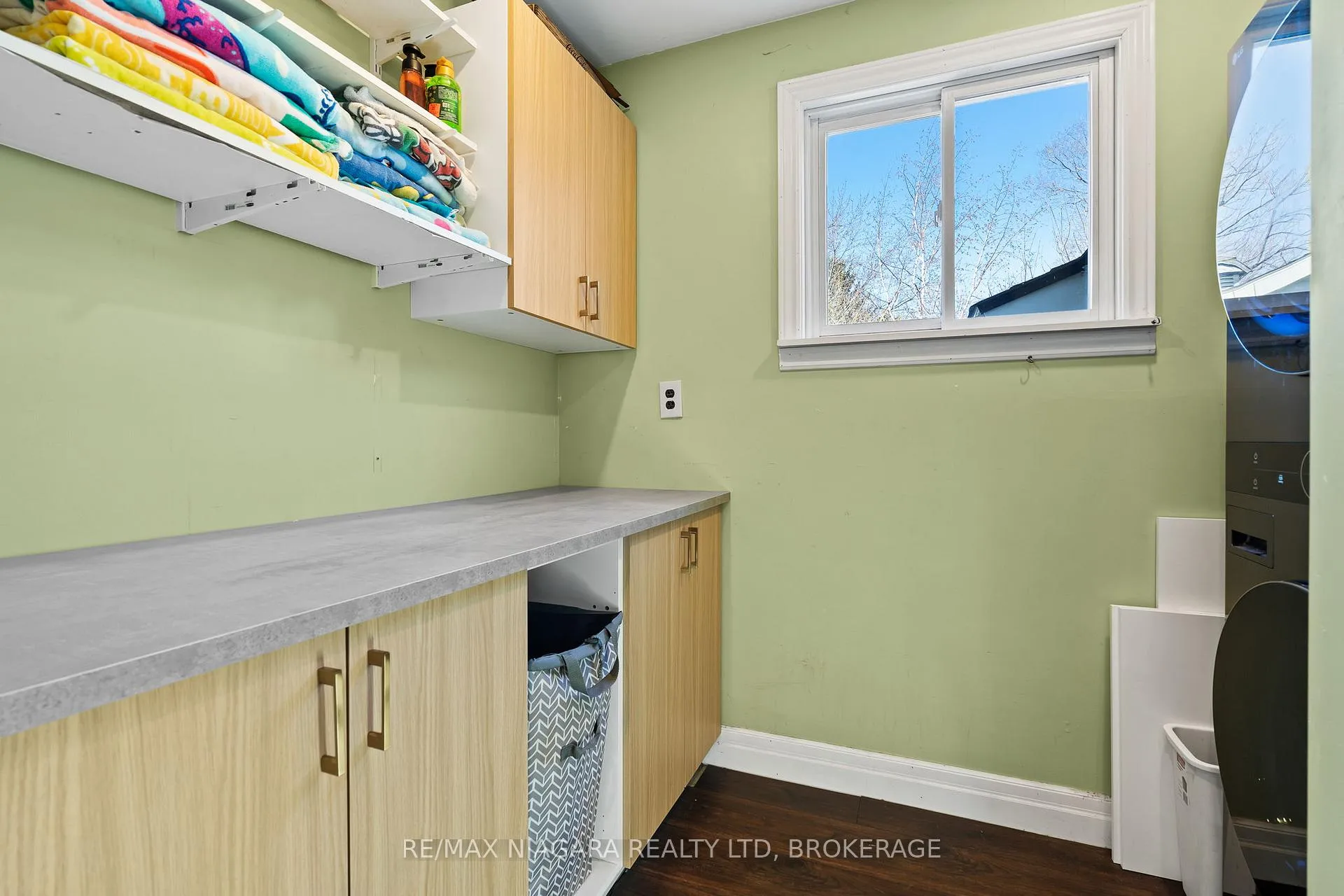 Photo 15 of 267 Vansickle Road, St. Catharines, Rykert/Vansickle — HOMEH