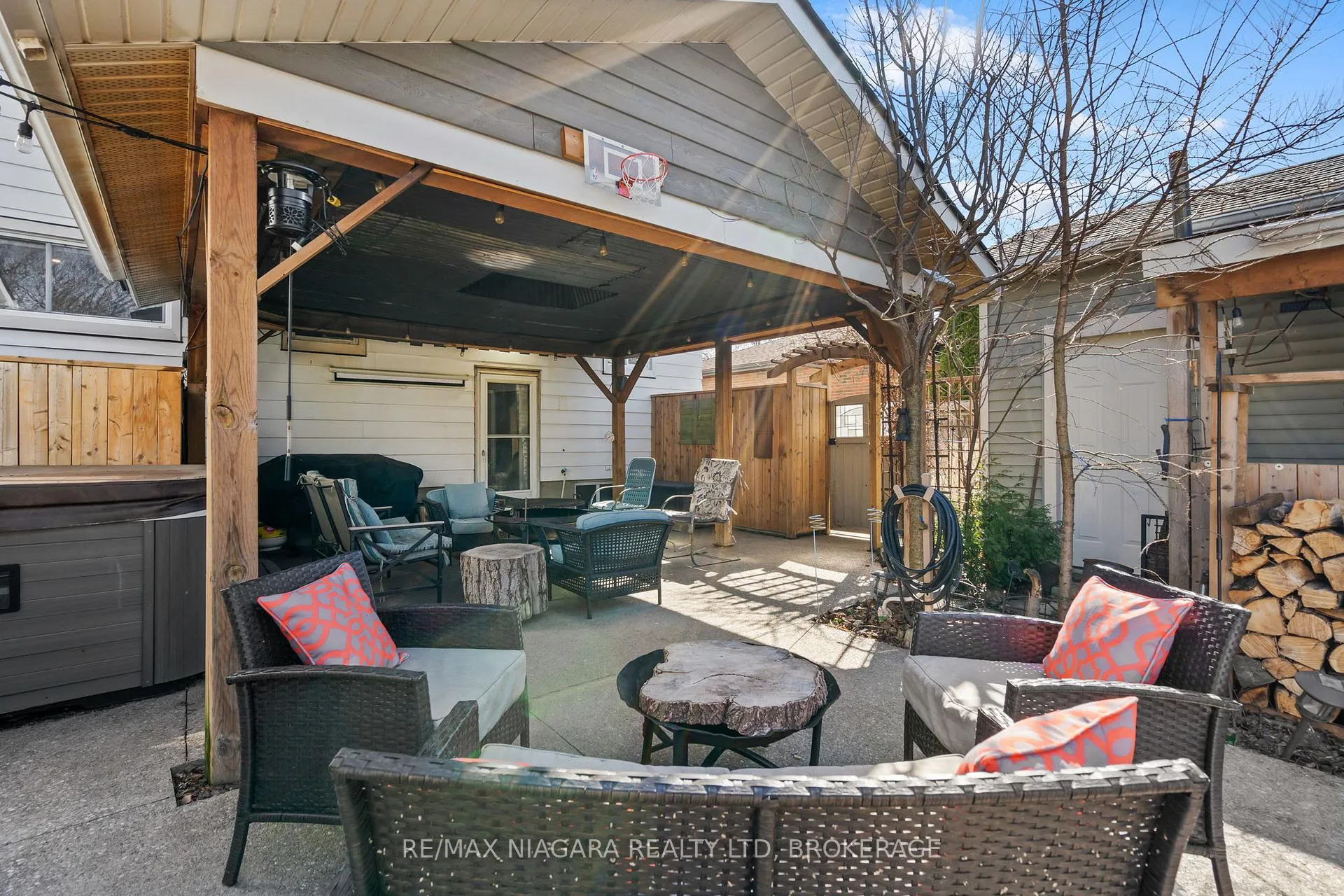 Photo 36 of 267 Vansickle Road, St. Catharines, Rykert/Vansickle — HOMEH