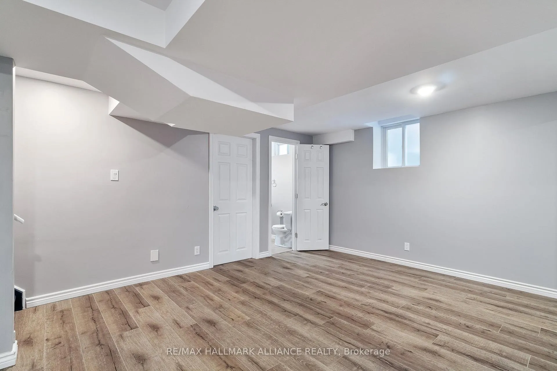 Photo 6 of 12 Hadfield Circle, Brampton, Sandringham-Wellington — HOMEH