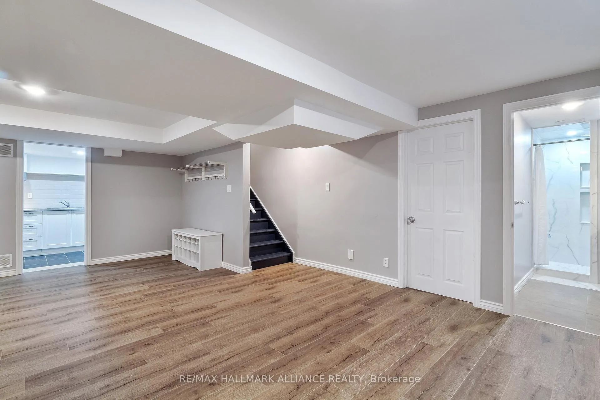 Photo 7 of 12 Hadfield Circle, Brampton, Sandringham-Wellington — HOMEH
