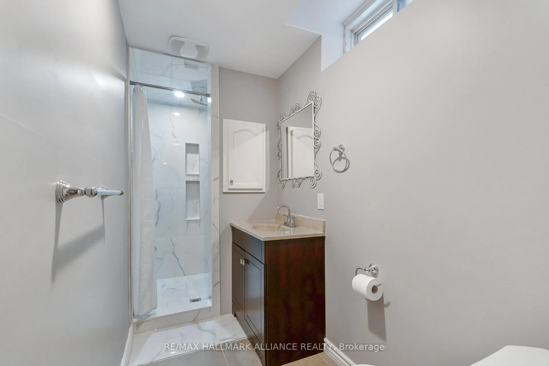 Photo 18 of 12 Hadfield Circle, Brampton, Sandringham-Wellington — HOMEH