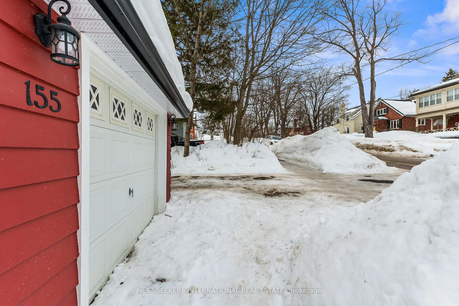 Photo 3 of 155 Matchedash Street, Orillia — HOMEH